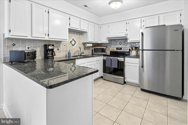 3 MARILYN CT, Lawrenceville, NJ 08648