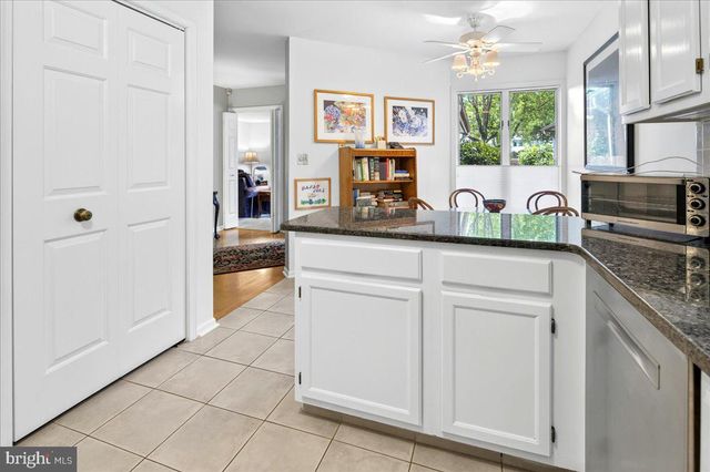 3 MARILYN CT, Lawrenceville, NJ 08648