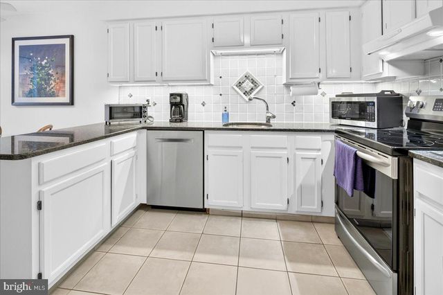 3 MARILYN CT, Lawrenceville, NJ 08648