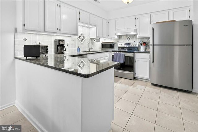 3 MARILYN CT, Lawrenceville, NJ 08648