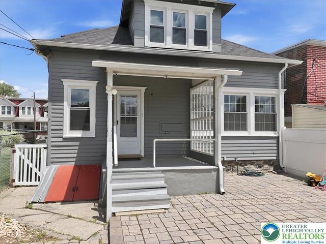 1114 South 10th Street, Allentown City, PA 18103