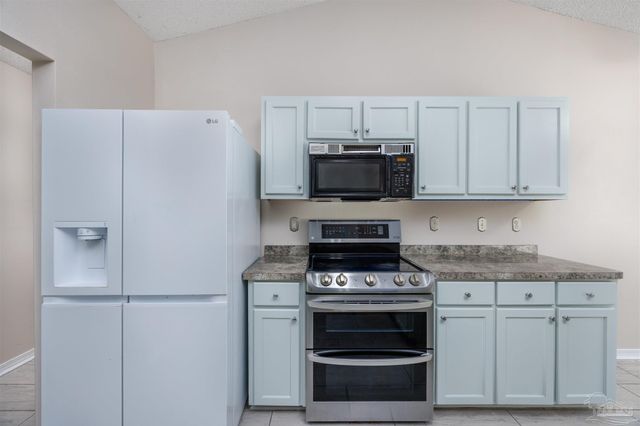 1493 Nantahala Beach Rd, Gulf Breeze, FL 32563