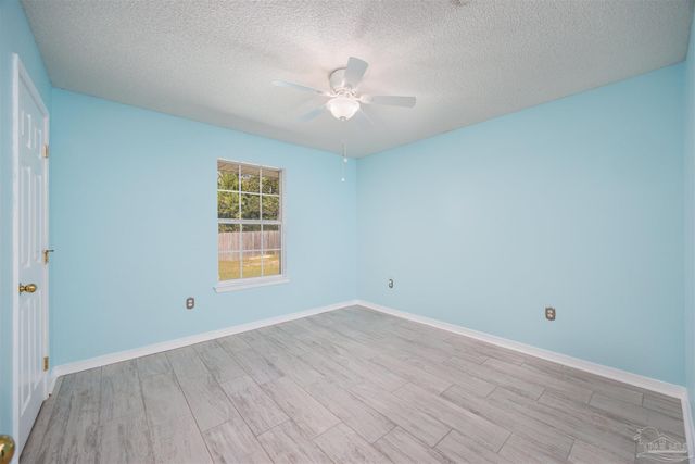 1493 Nantahala Beach Rd, Gulf Breeze, FL 32563