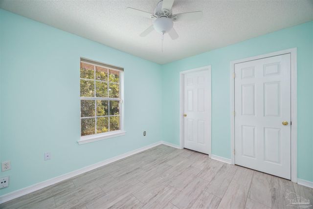 1493 Nantahala Beach Rd, Gulf Breeze, FL 32563