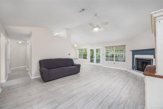 1493 Nantahala Beach Rd, Gulf Breeze, FL 32563