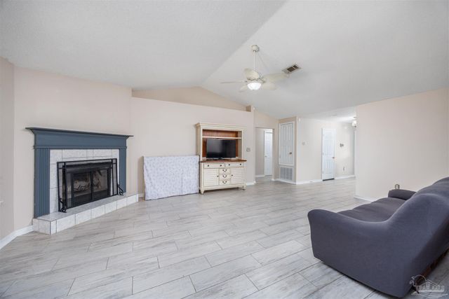 1493 Nantahala Beach Rd, Gulf Breeze, FL 32563