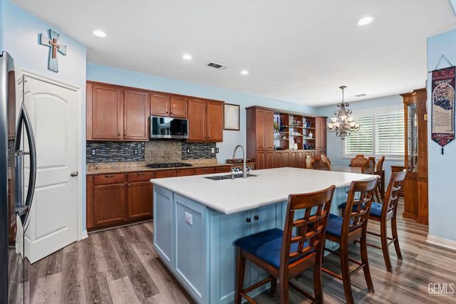 509 Jewel Flower Street, Bakersfield, CA 93314