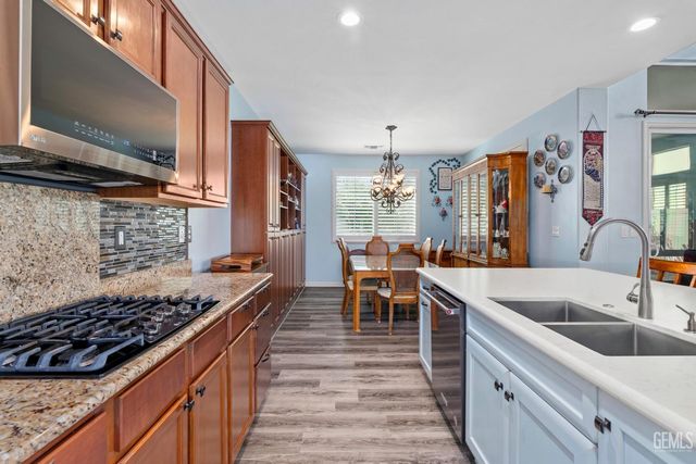 509 Jewel Flower Street, Bakersfield, CA 93314