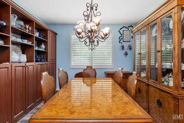 509 Jewel Flower Street, Bakersfield, CA 93314