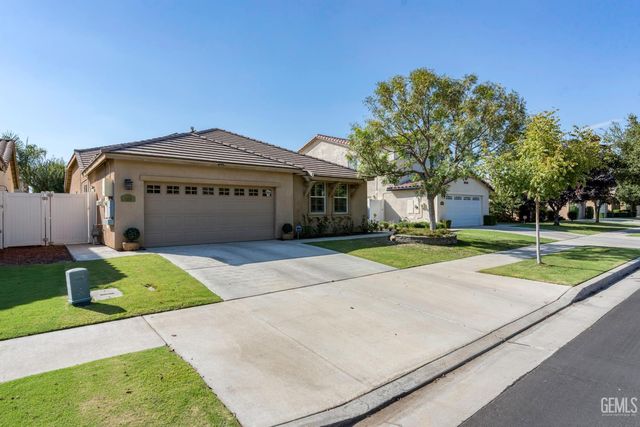 509 Jewel Flower Street, Bakersfield, CA 93314