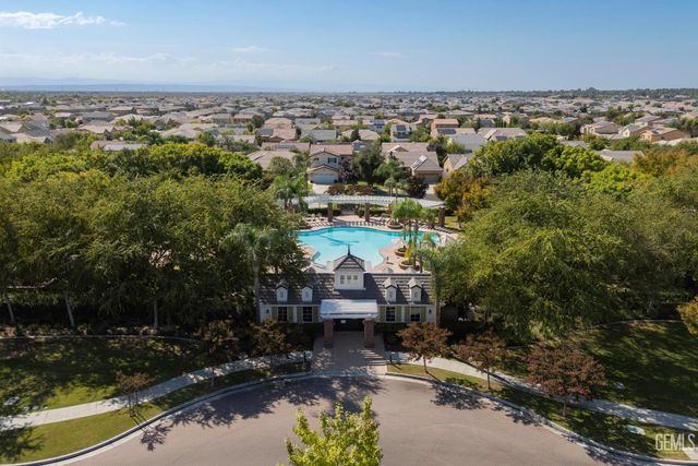 509 Jewel Flower Street, Bakersfield, CA 93314