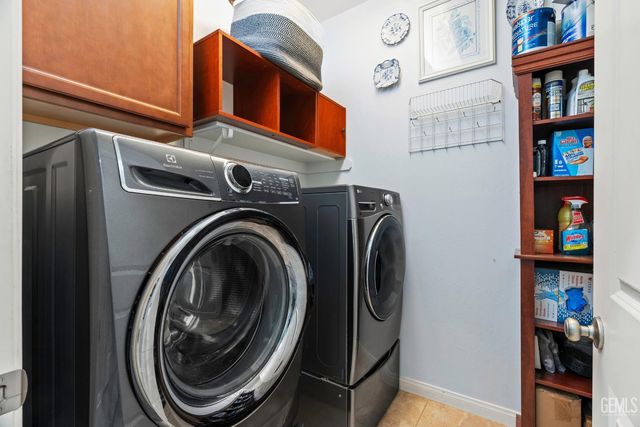 509 Jewel Flower Street, Bakersfield, CA 93314