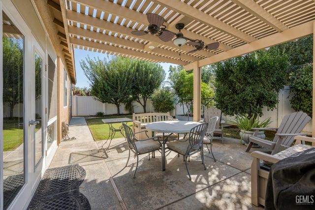 509 Jewel Flower Street, Bakersfield, CA 93314