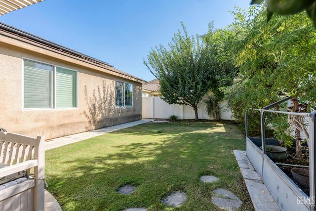 509 Jewel Flower Street, Bakersfield, CA 93314