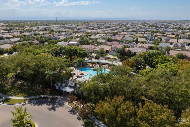 509 Jewel Flower Street, Bakersfield, CA 93314