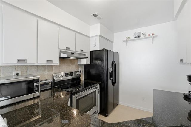 2410 Loran CT, Virginia Beach, VA 23451