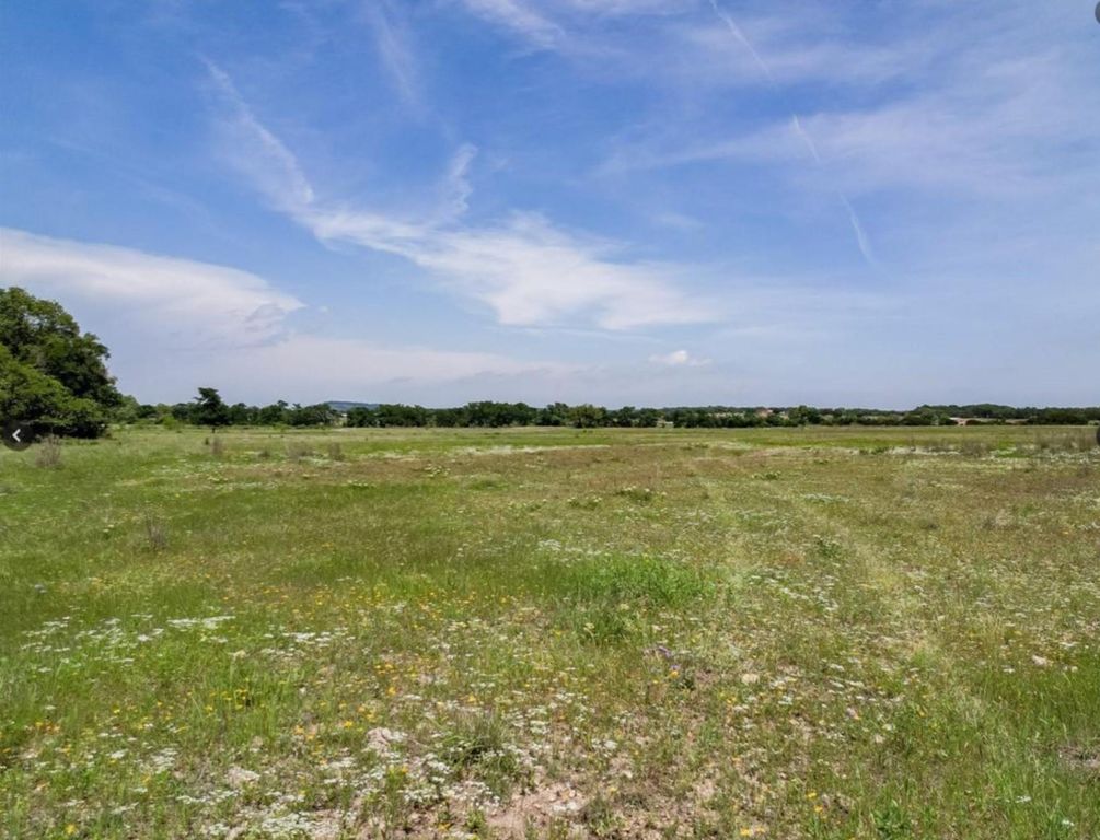 2001 County Road 228 RD, Florence, TX 76527