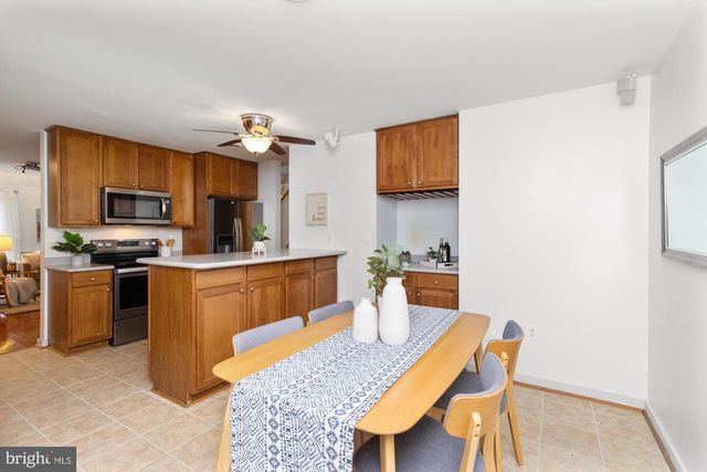 2214 CLOVE TER, Baltimore, MD 21209