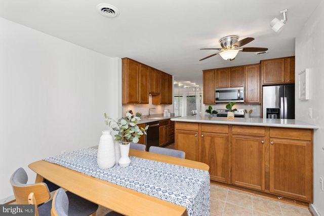 2214 CLOVE TER, Baltimore, MD 21209