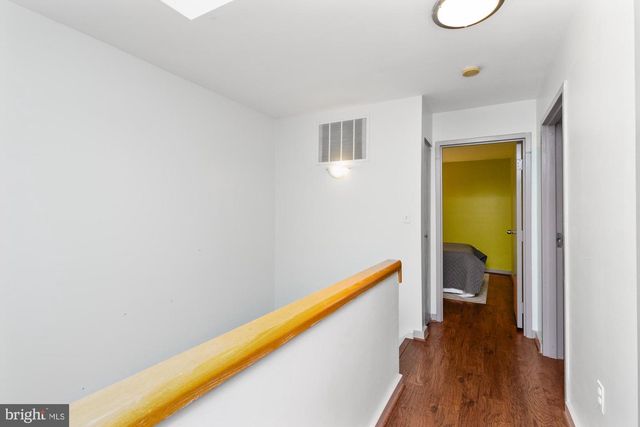 2214 CLOVE TER, Baltimore, MD 21209