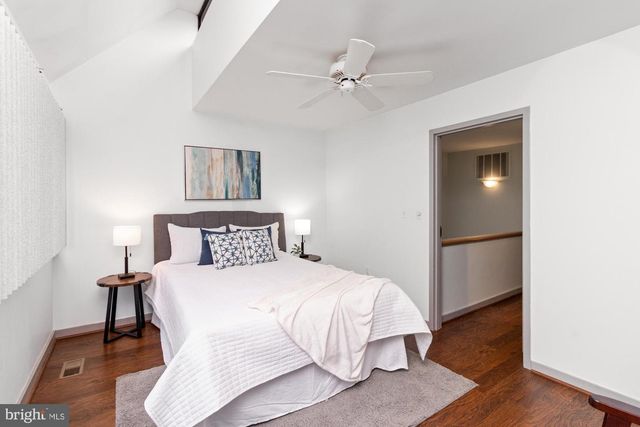 2214 CLOVE TER, Baltimore, MD 21209