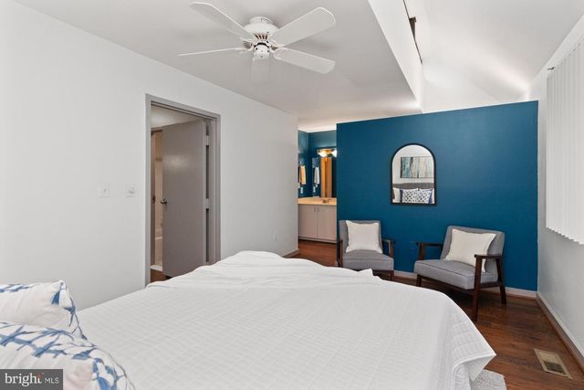 2214 CLOVE TER, Baltimore, MD 21209