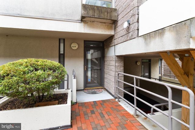 2214 CLOVE TER, Baltimore, MD 21209