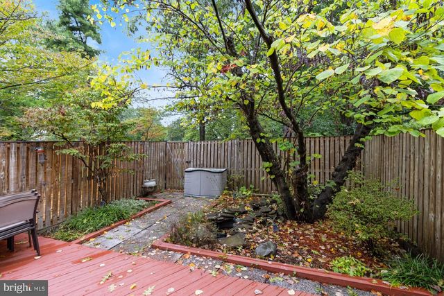 2214 CLOVE TER, Baltimore, MD 21209