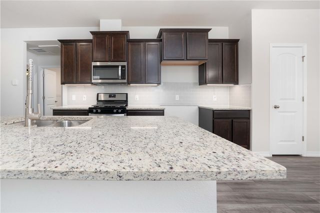 7609 Herd Rider Ln, Corpus Christi, TX 78414