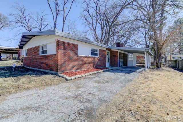 6628 Bitteroot Lane, Berkeley, MO 63134