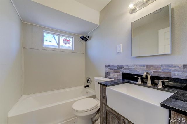 6628 Bitteroot Lane, Berkeley, MO 63134