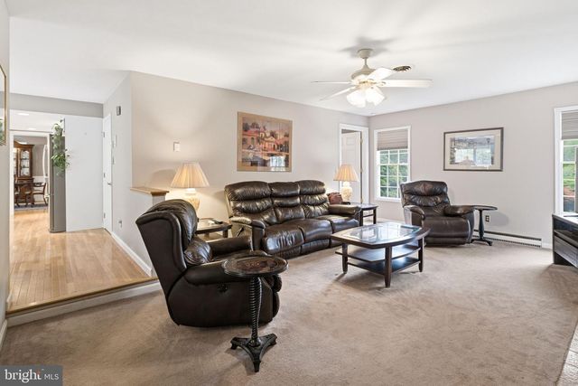 4053 WEDGEWOOD RD, Allentown, PA 18104