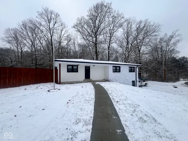 5646 Paradise Drive, Martinsville, IN 46151