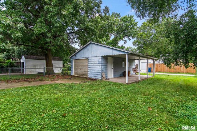 2065 N 8TH Street, Springfield, IL 62702