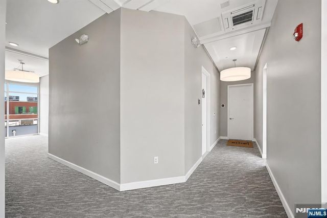 271 Millburn Avenue A, Millburn, NJ 07041