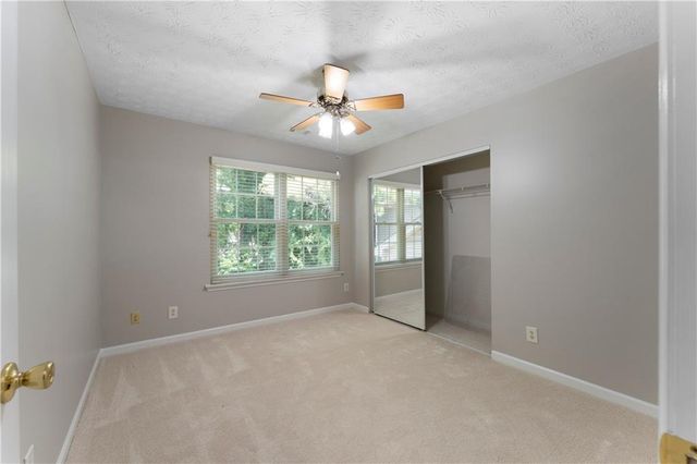 621 W Oaks Drive, Woodstock, GA 30188