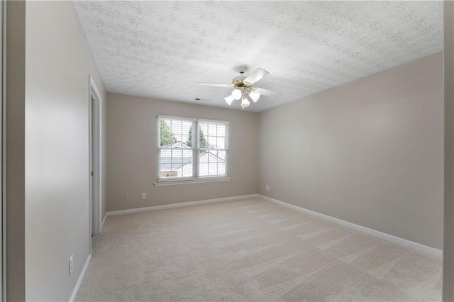 621 W Oaks Drive, Woodstock, GA 30188