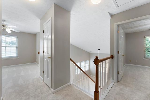 621 W Oaks Drive, Woodstock, GA 30188