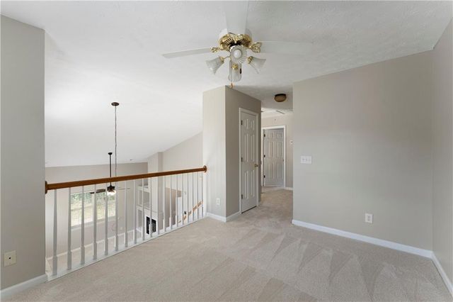 621 W Oaks Drive, Woodstock, GA 30188