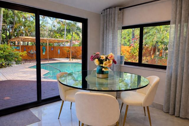 1415 Mayo St, Hollywood, FL 33020