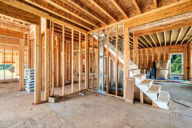 9 Cristina Court, Matawan, NJ 07747