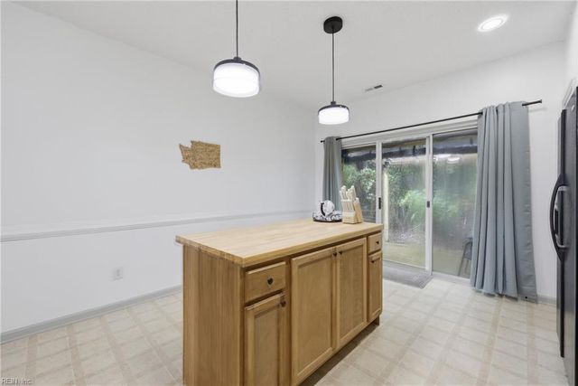 2002 Sawgrass LN, Portsmouth, VA 23703