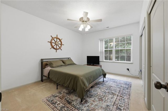 2002 Sawgrass LN, Portsmouth, VA 23703