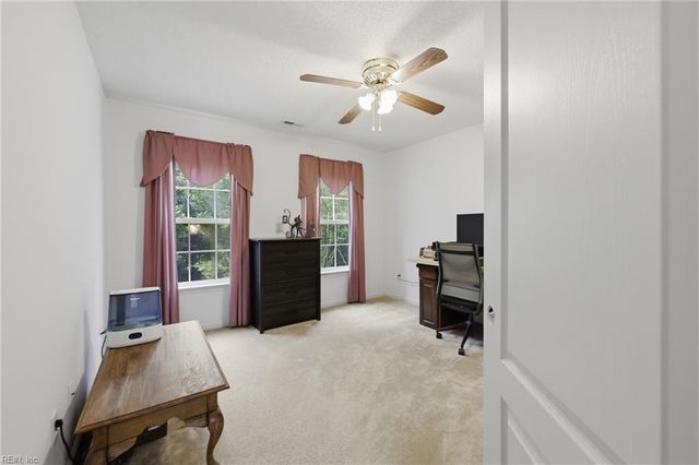 2002 Sawgrass LN, Portsmouth, VA 23703
