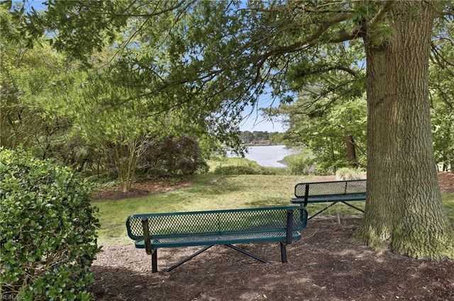 2002 Sawgrass LN, Portsmouth, VA 23703