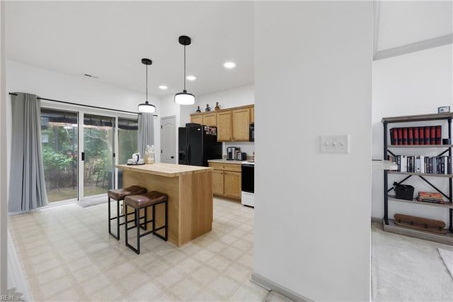2002 Sawgrass LN, Portsmouth, VA 23703