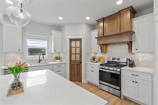 32258 W 165th Street, Gardner, KS 66030