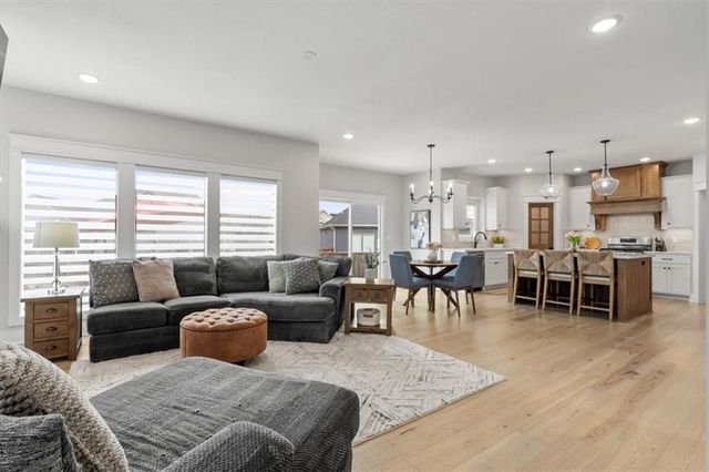 32258 W 165th Street, Gardner, KS 66030