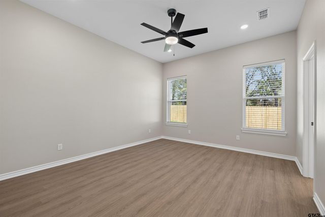 12137 Pinecrest Dr, Flint, TX 75762