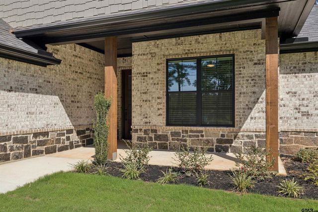 12137 Pinecrest Dr, Flint, TX 75762